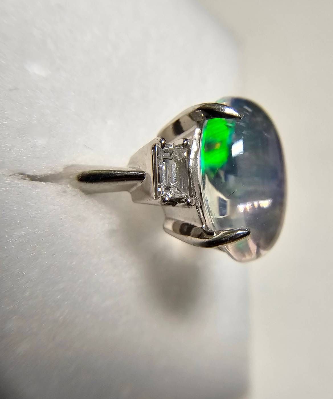 保証書付き⭐︎ウォーターオパール3.87ct Pt900リング