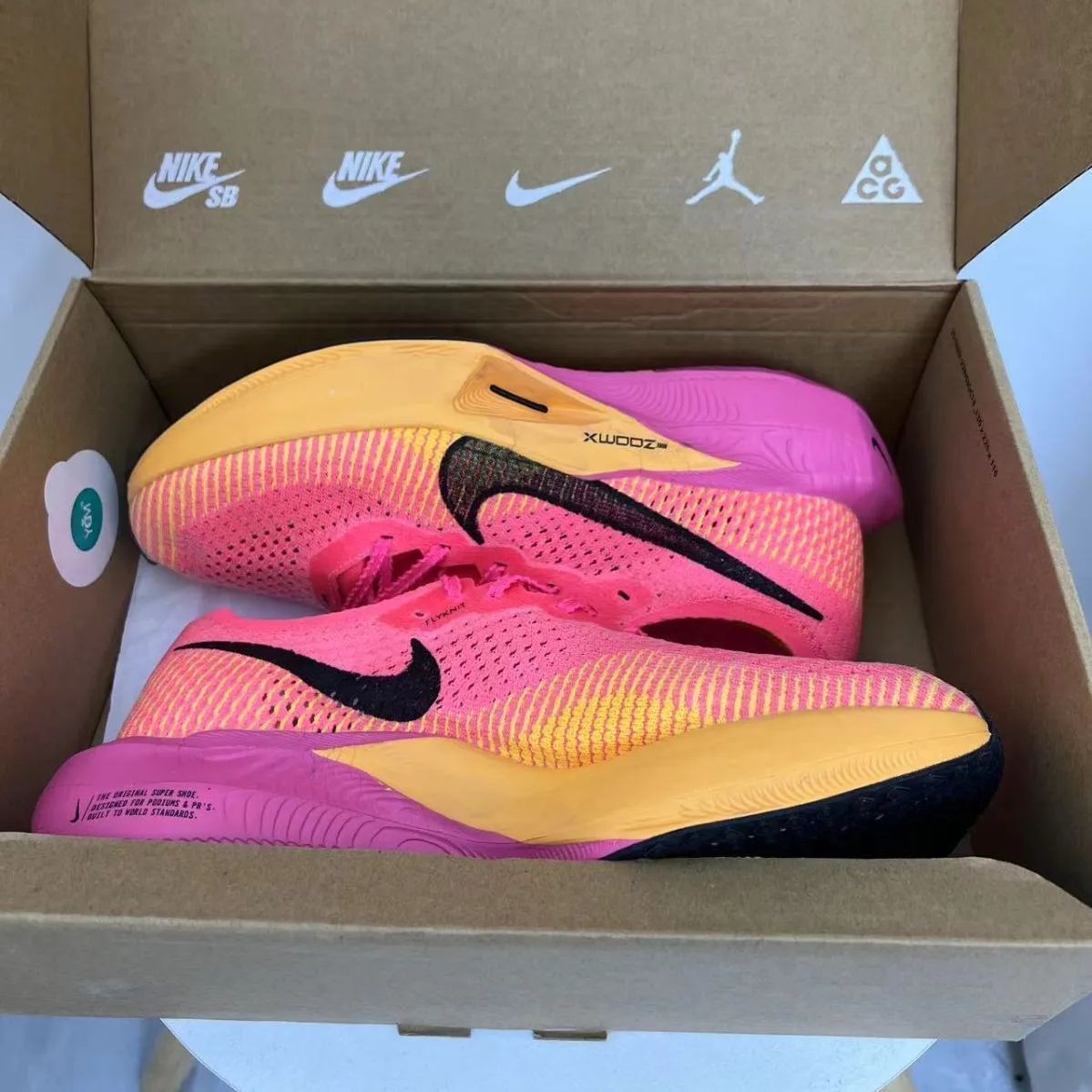 新品未使用 ナイキ Nike Zoom x Vaporfly Next% 3 スニーカー