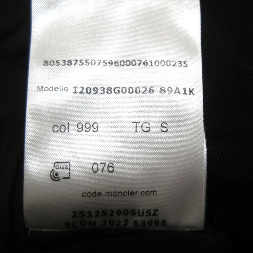 22AW MONCLER モンクレール ロゴエンブロイダリー プルオーバーパーカー Sサイズ ブラック レディース 古着 WWW_MORNINGWALKER_COM