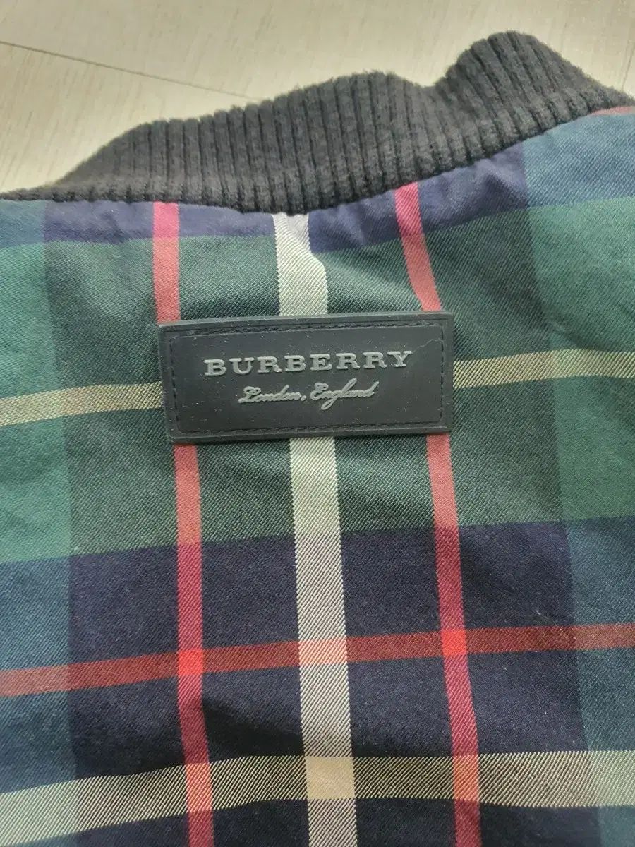 2Y Burberry Kids(バーバリーキッズ) キルト ブルゾン バーバリー