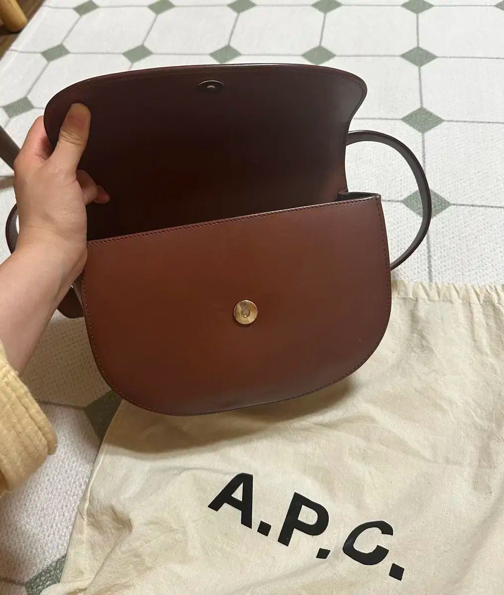 A.P.C(アー・ペー・セー) ジュネーブバッグ Genève バッグ