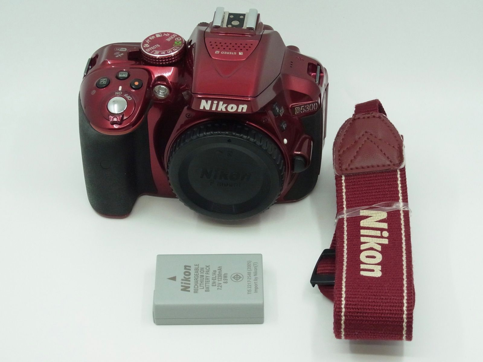 Nikon D60 一眼レフカメラ スマホ転送　ダブルレンズ　バッテリー2個 Nikon D60 ❤️ダブルレンズ❤️スマホ転送❤️ニコン 一眼レフ