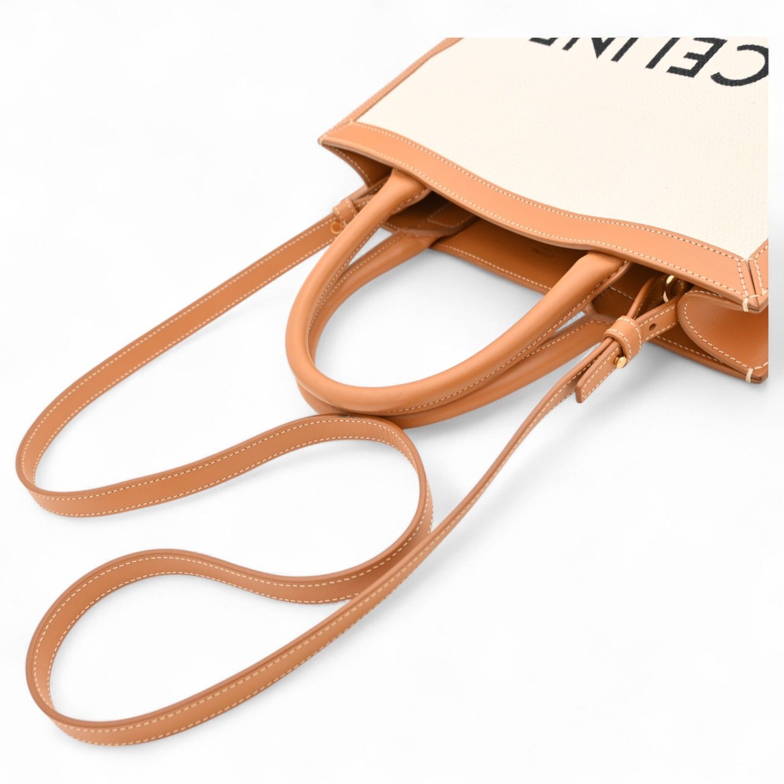セリーヌ スモールヴァーティカル トートバッグ Aランク ce3172cc CELINE セリーヌ スモールヴァーティカル トートバッグ Aランク