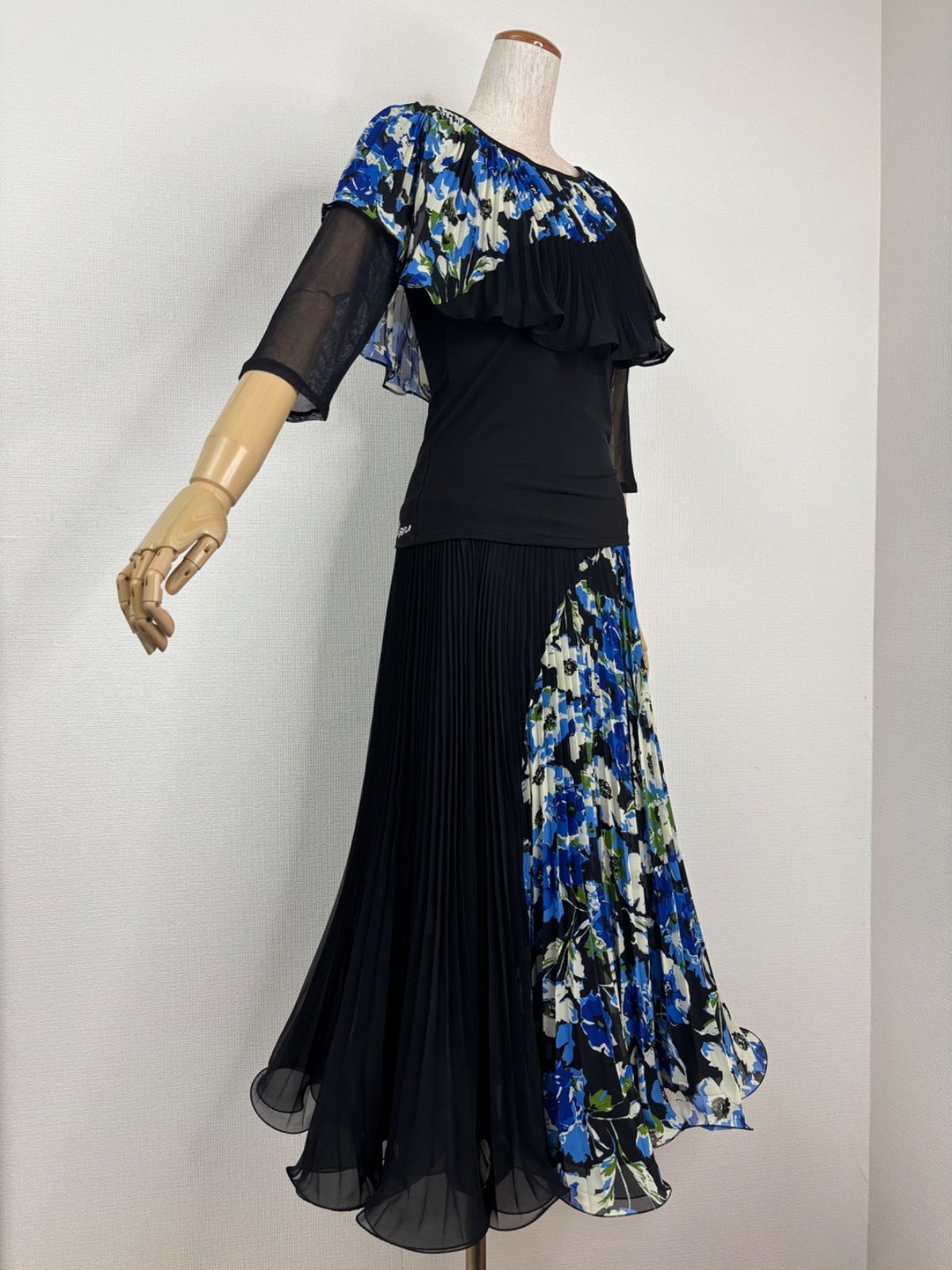 セットアップドレス 衣装