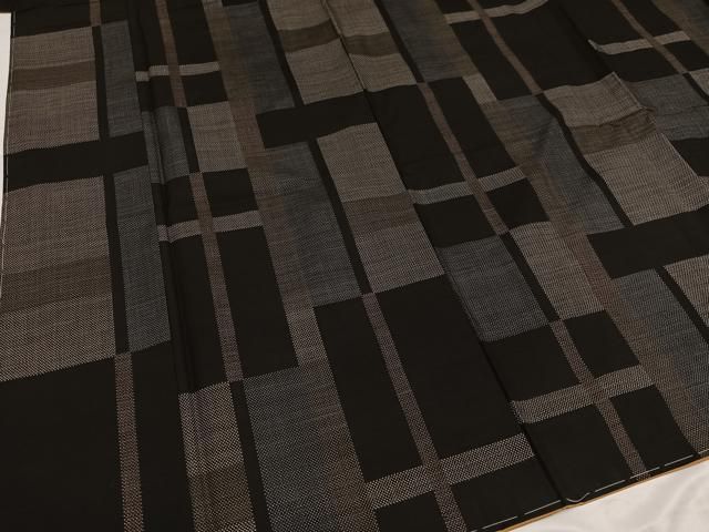 平和屋着物○本場大島紬 古代染色純泥染 カタス7マルキ 変わり格子
