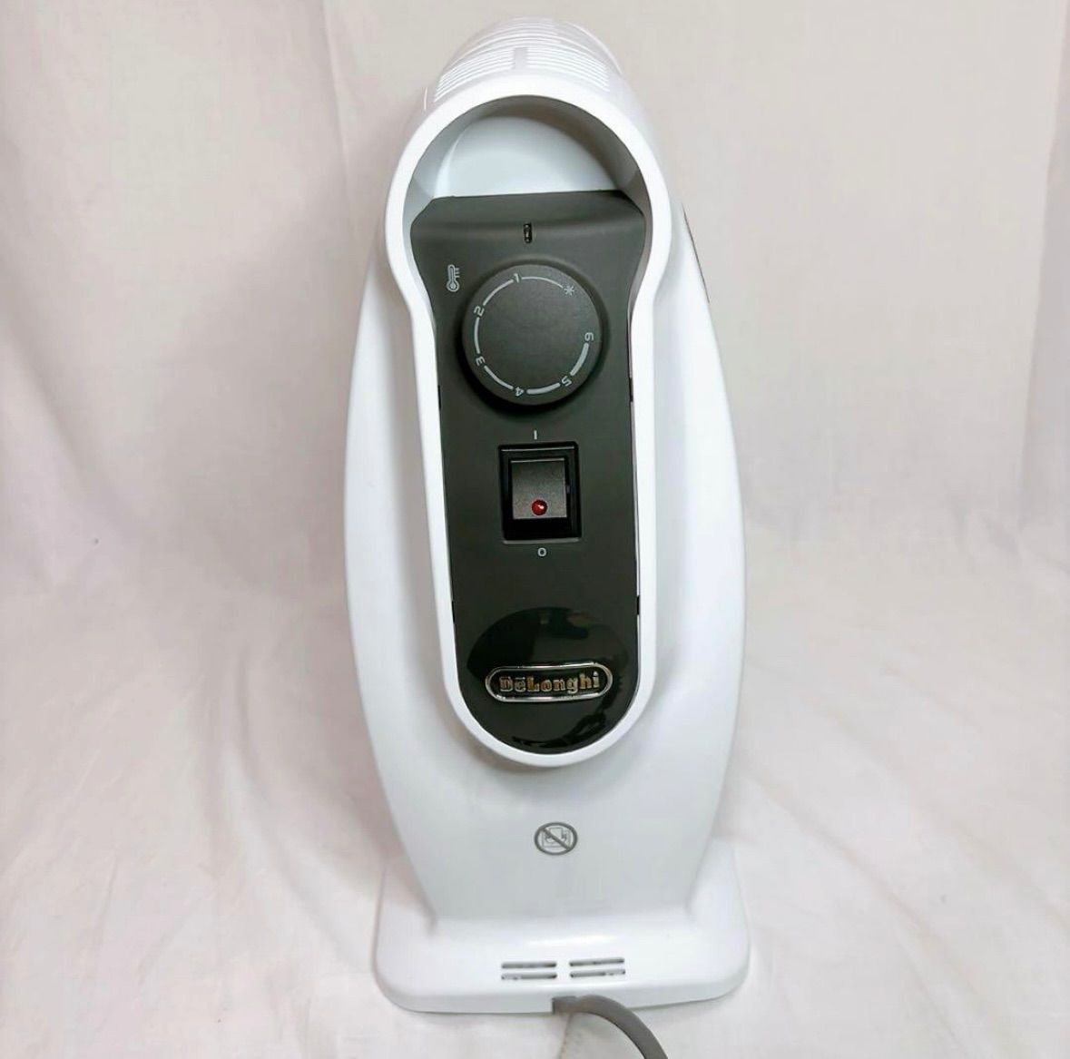 DeLonghi デロンギ NJM0505 小型 オイルヒーター