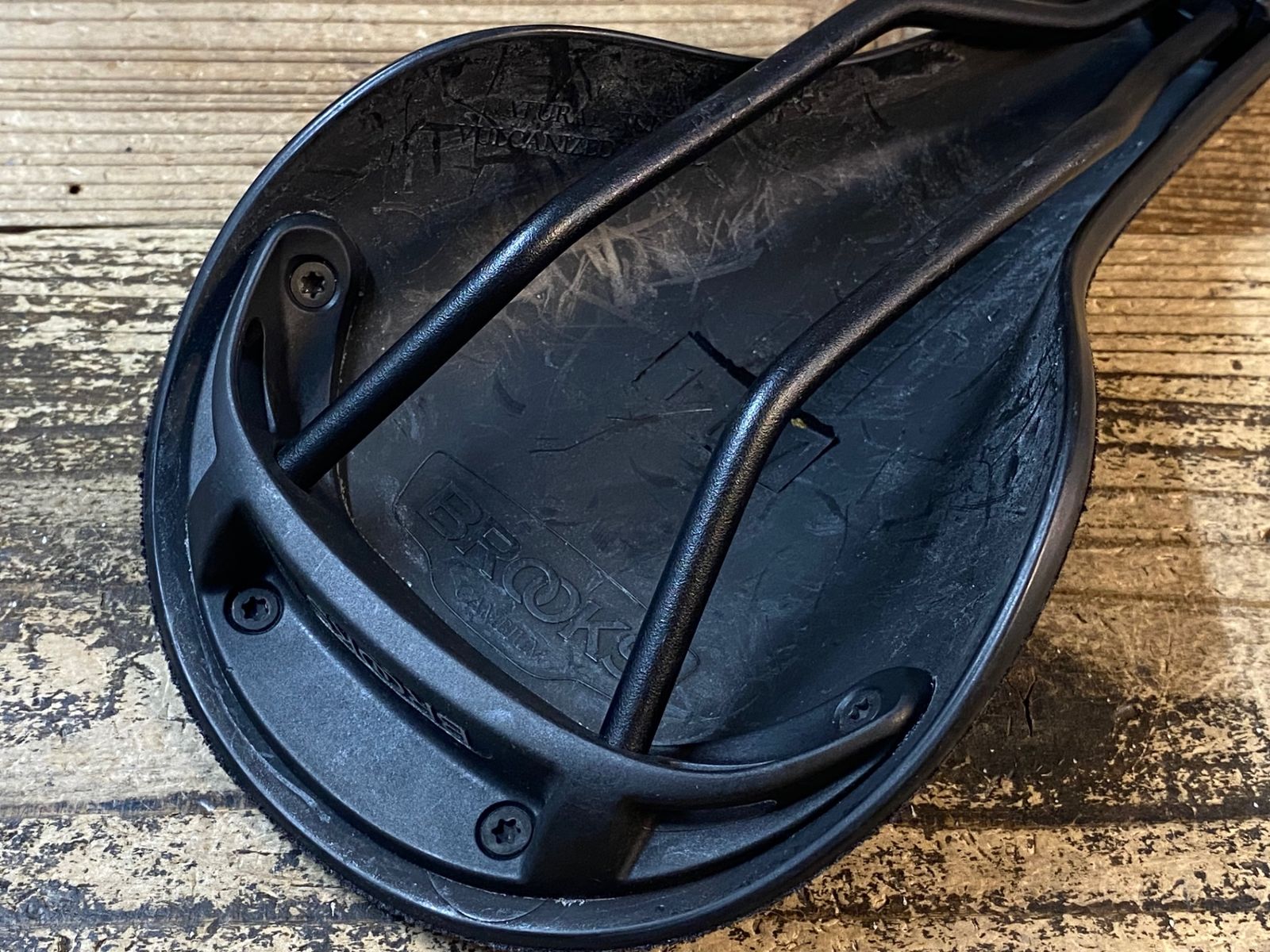 JJ997 ブルックス