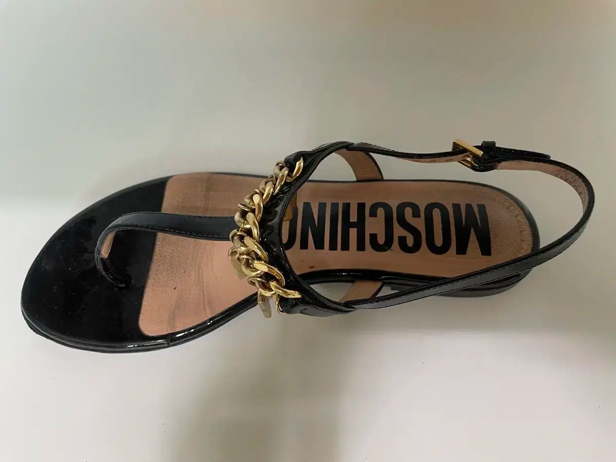 MOSCHINO モスキーノ