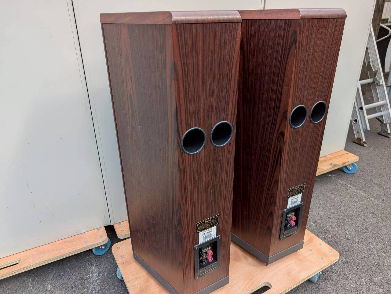 スピーカー ペア