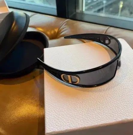 ディオール カチューシャ サングラス