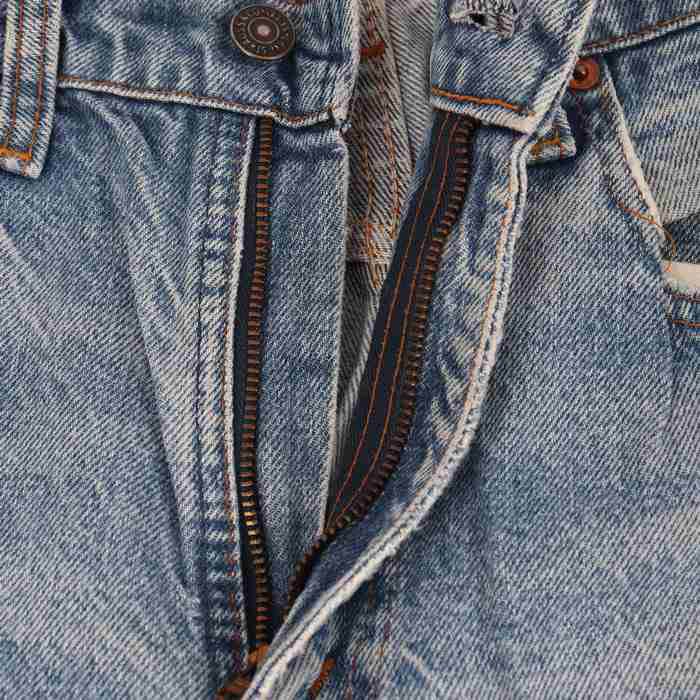 リーバイス デニムパンツ ジーンズ テーパード アメリカ買付品 海外古着 メンズ W31L32サイズ ブルー Levi's 【中古】