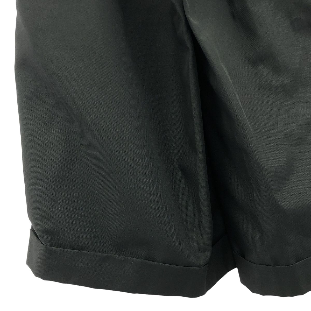 des GARCONS