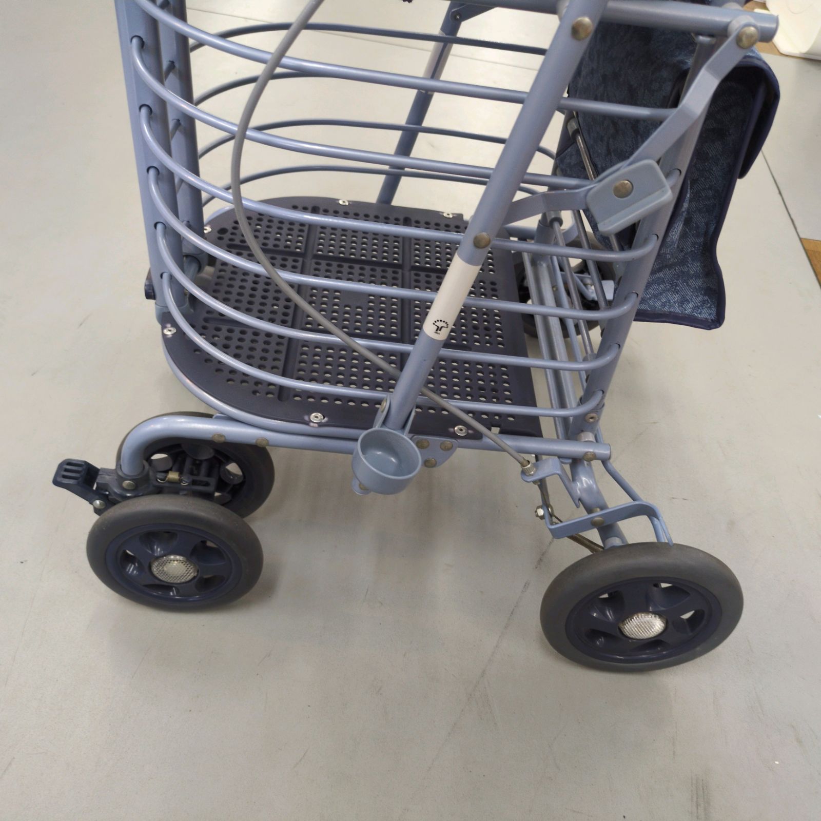 親密な J582 多少の小キズ有り SHIMA アルミカー ハーモニーDX