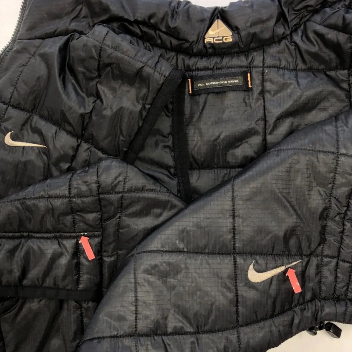 NIKE ACG PRIMALOFT ダウンベスト - ジャケット・アウター