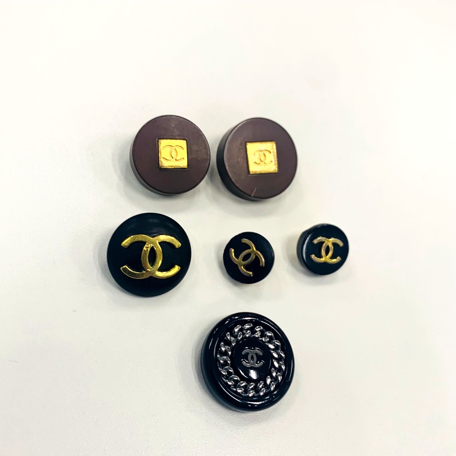 CHANEL ボタン6点セット 外観