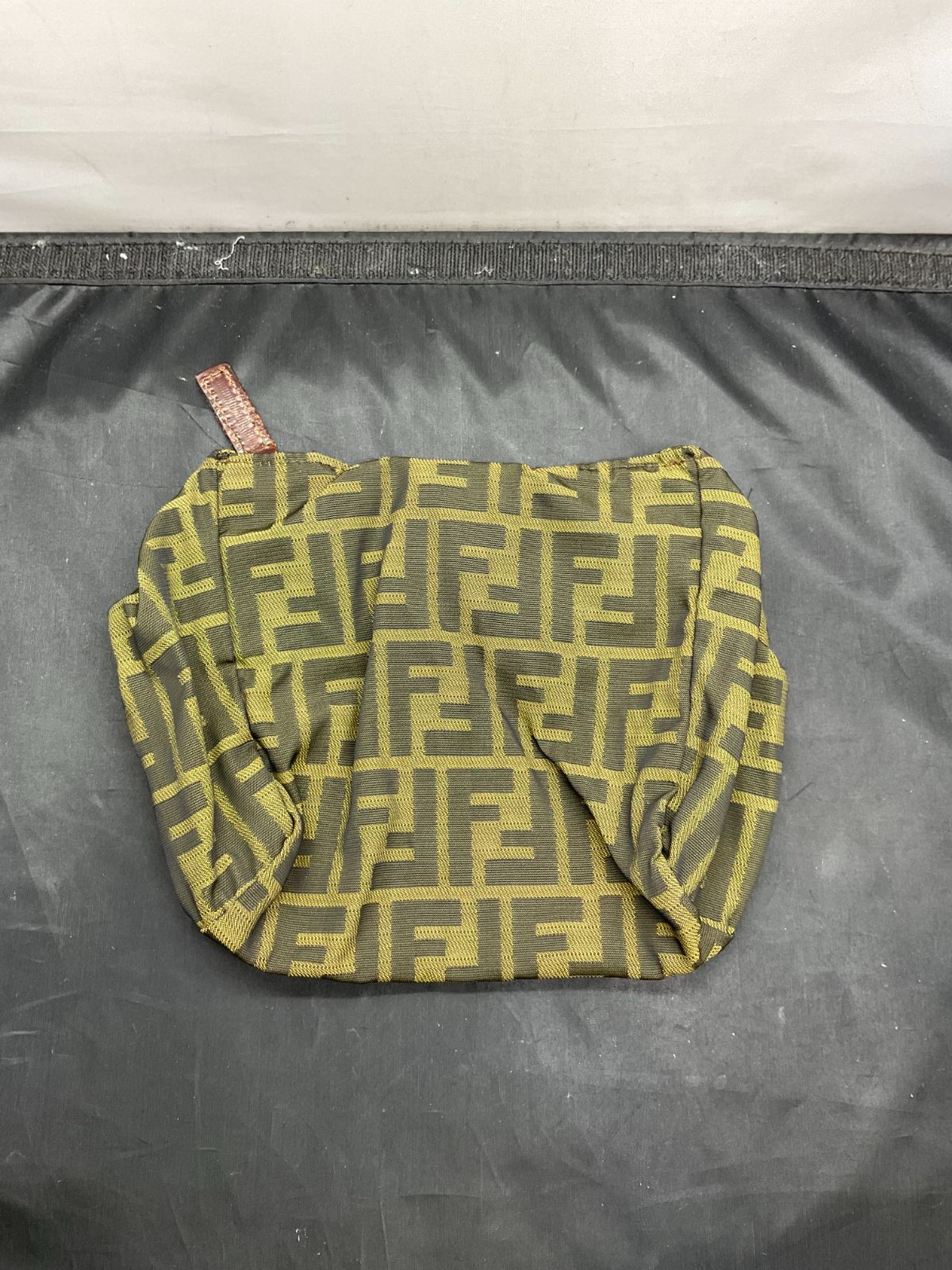 フェンディ ポーチ ズッカ柄 ポーチ B25035097