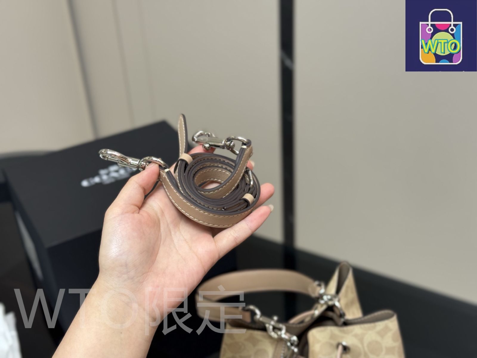 【新品・未使用】COACH ローワン ボストン バケットバッグ 今日特価】Coach コーチ ローワン バケットバッグ 人気急上昇の