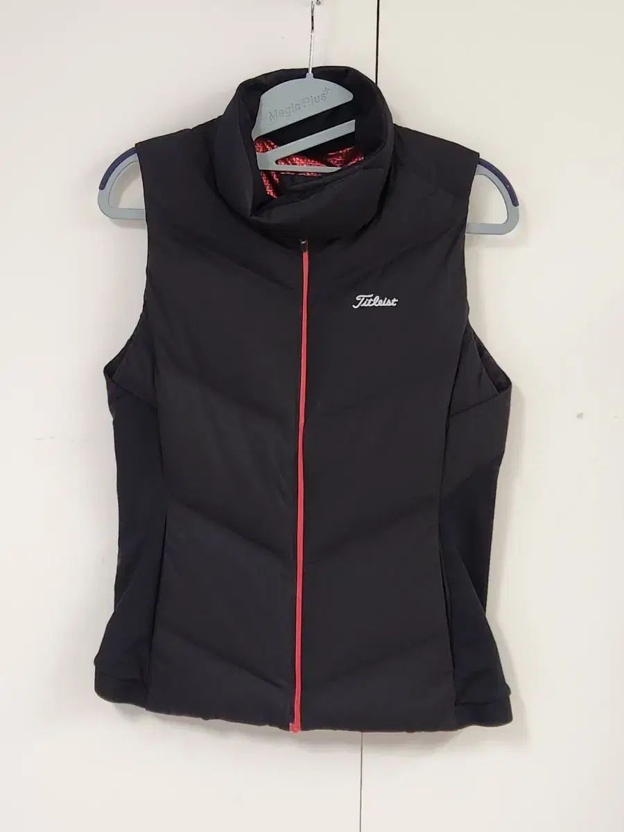 Titleist タイトリスト ツアーフィット ゴルフ グースダウンパディング ベスト S
