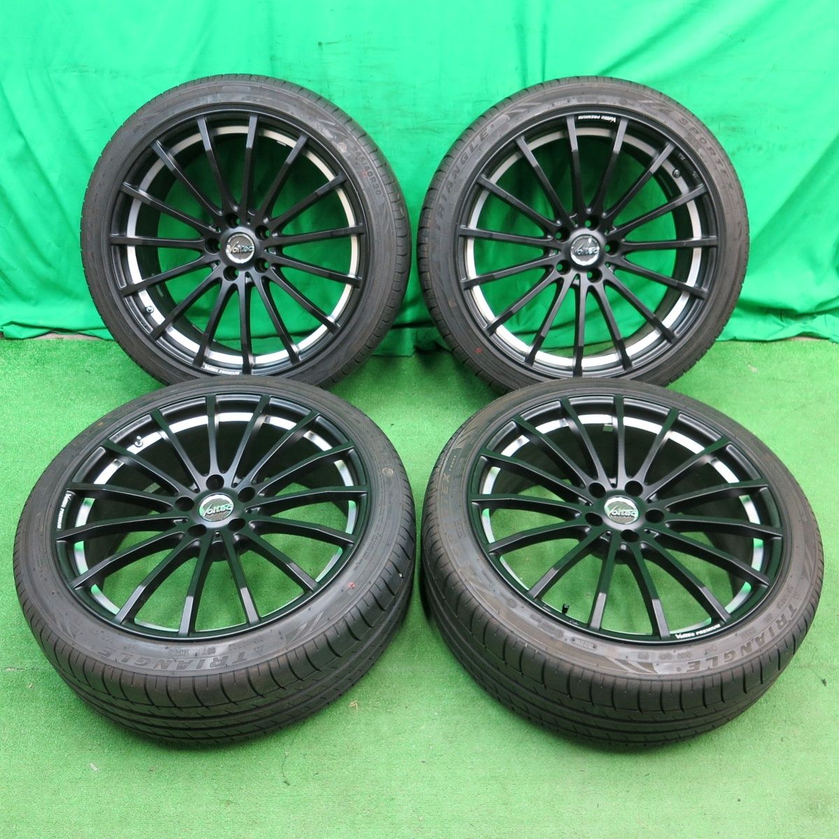 TRIANGLE 225/45R17 バリ溝
