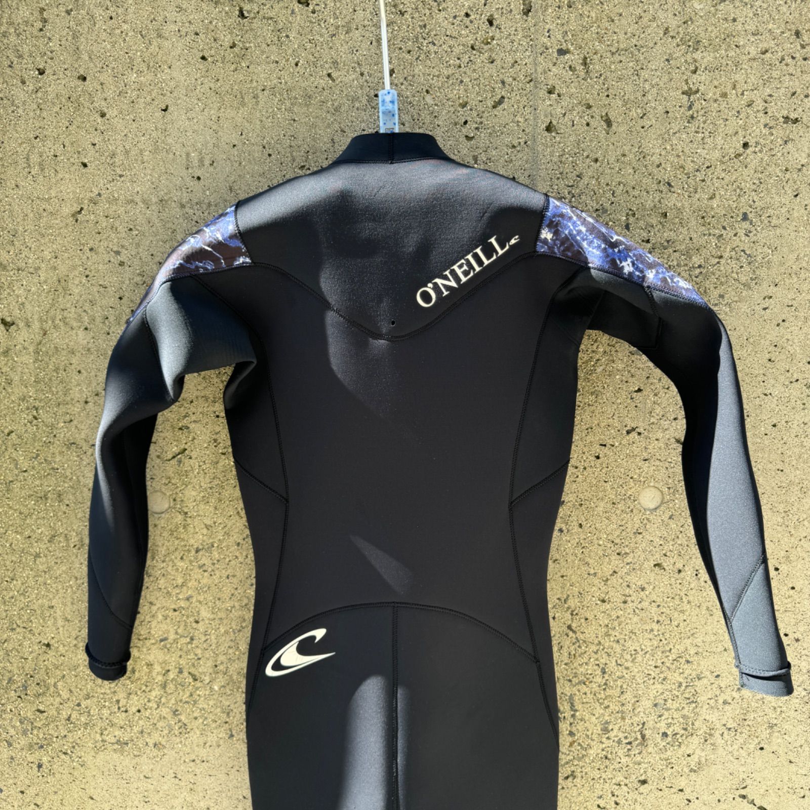 O'Neill Hammer 3/2 スプリングウェットスーツ Hammer 3/2 Chest Zip Full | A05 BLK/BLK/BLK – O'Neill UK