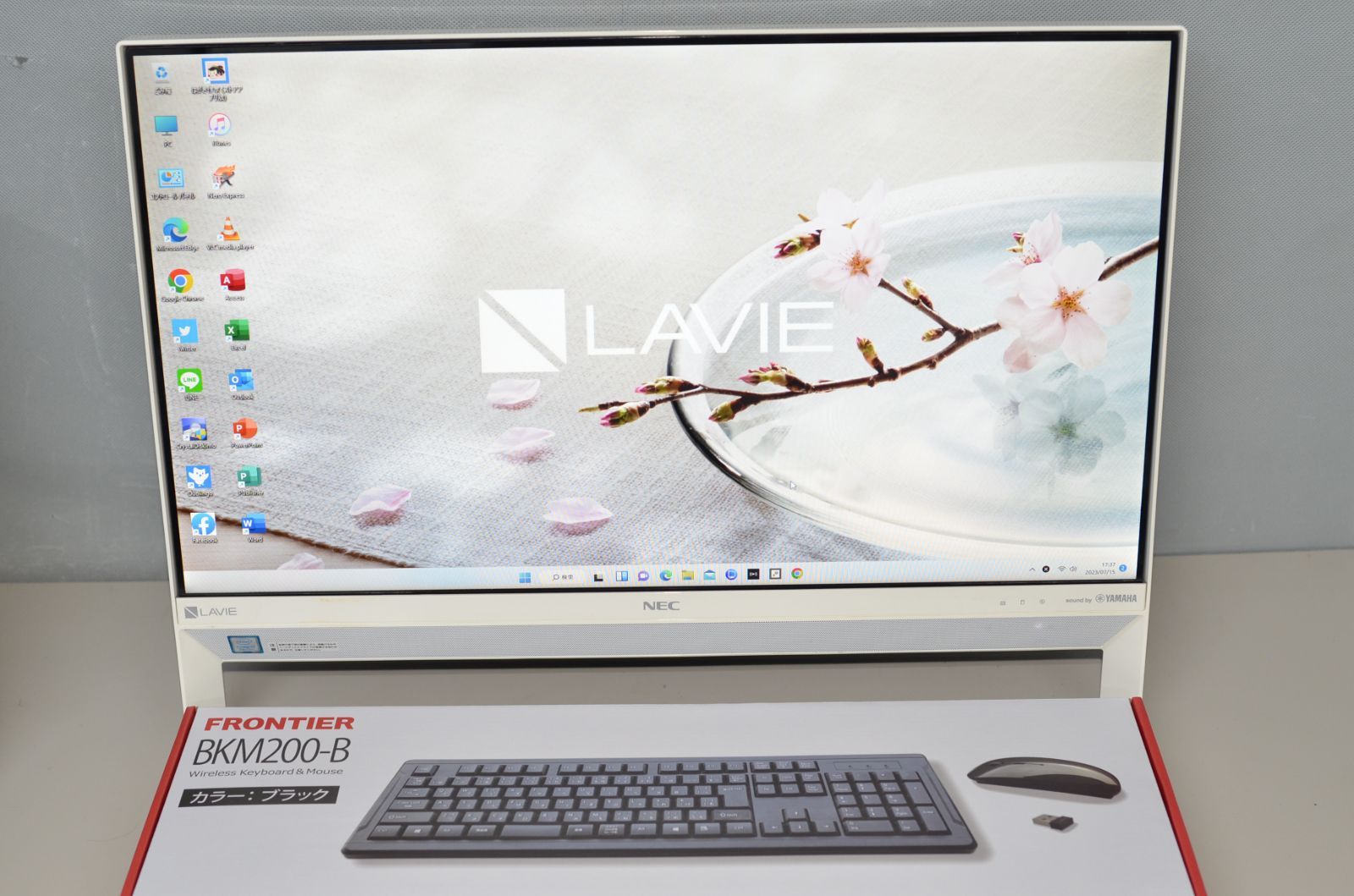 NEC 一体型PC Core i7 SSD1TB Win11 Office付 中古 - メルカリ