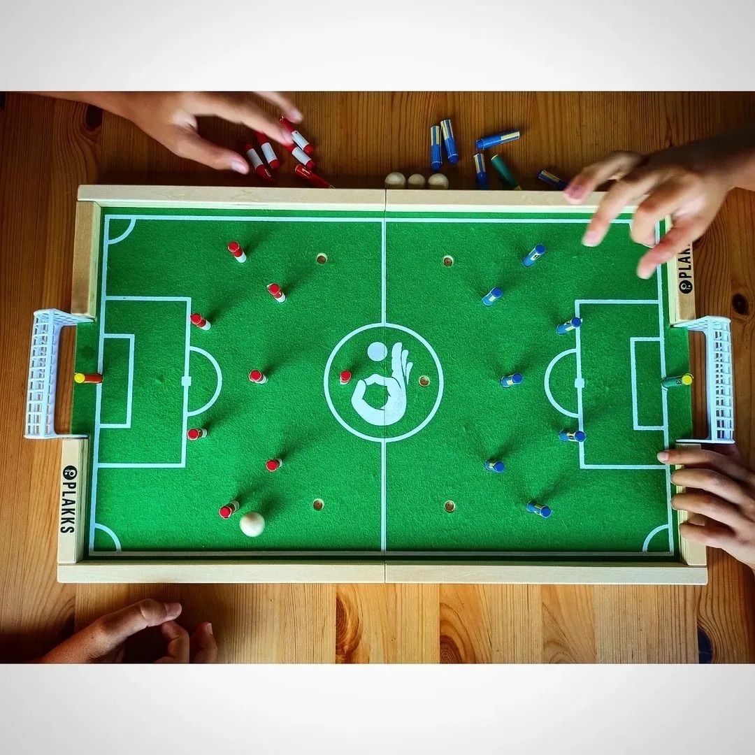 PLAKKS|スペイン発サッカーボード|木製