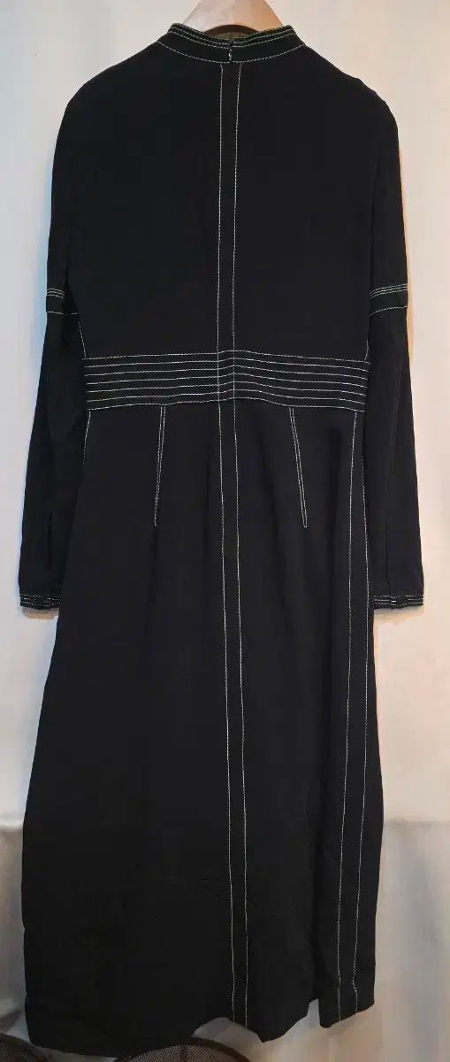 バーバリー　6y120cm 長袖ワンピース 美品【バーバリー】ロングワンピース 金ボタン 黒 ブラック 長袖
