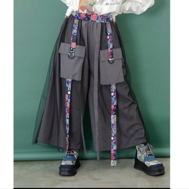 Scolar チュールとラインテープのカーゴパンツ