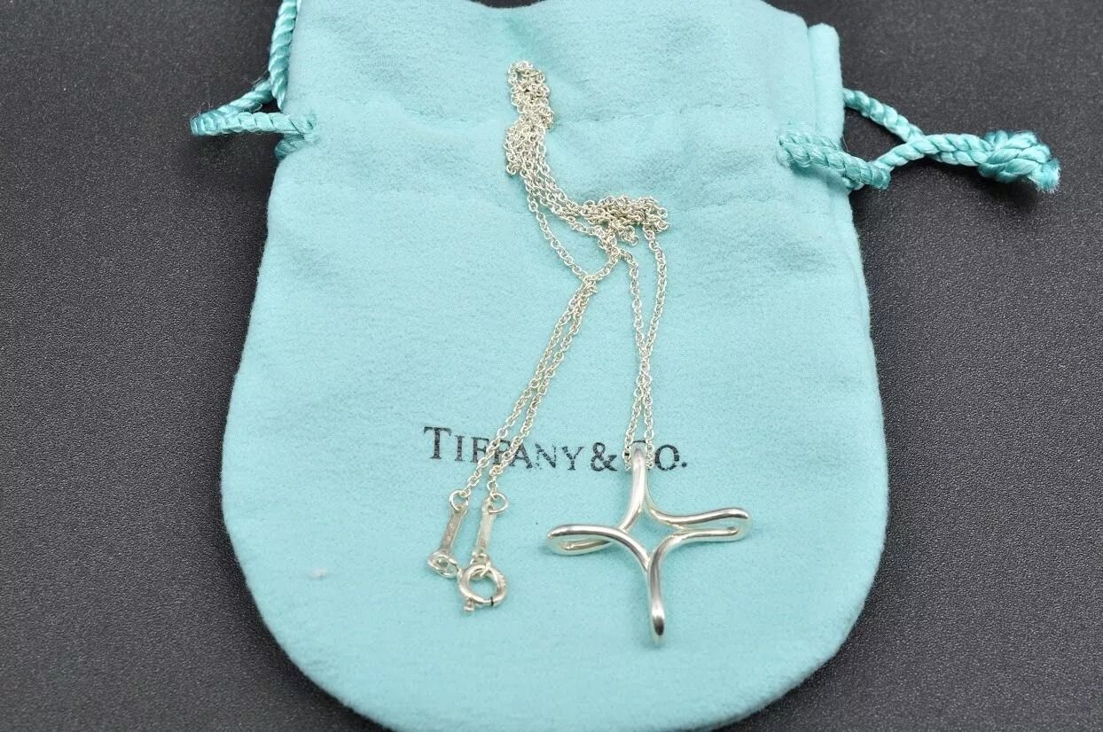 Tiffany & Co. ティファニー インフィニティクロス ネックレス