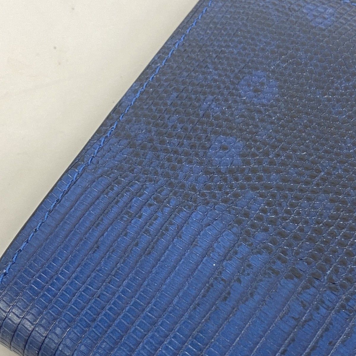 財布 ポルトフォイユミュルティプル
