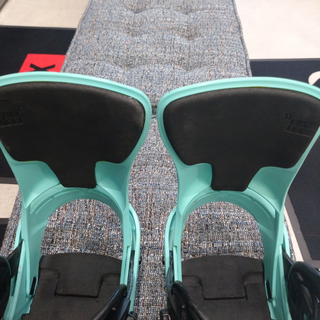 BURTON　CARTEL X　Mサイズ　中古　バートン 24-25モデル . BURTON .『 CARTEL X 』. ReFlex . Black