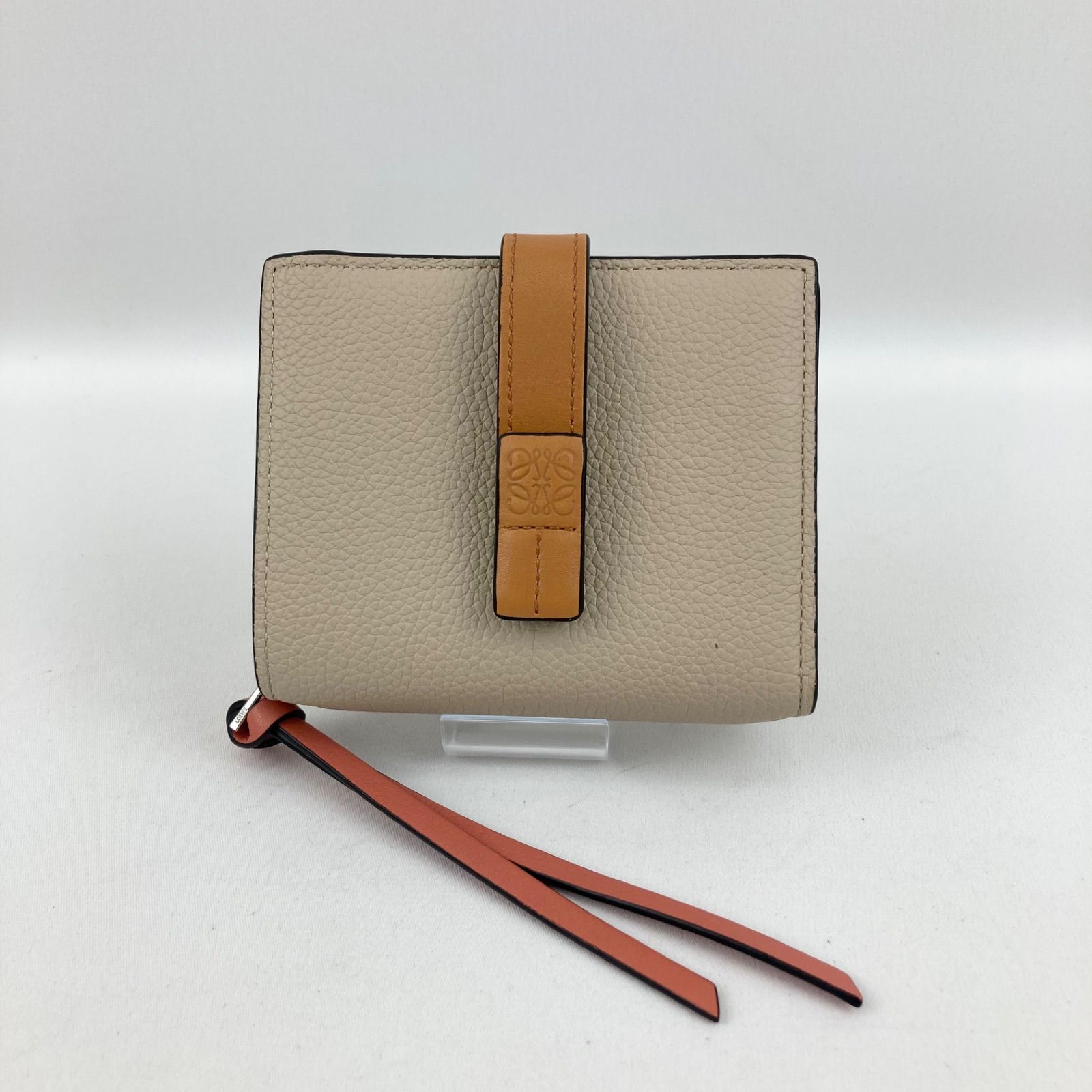 ロエベ 折り財布 コンパクトジップウォレット アナグラム