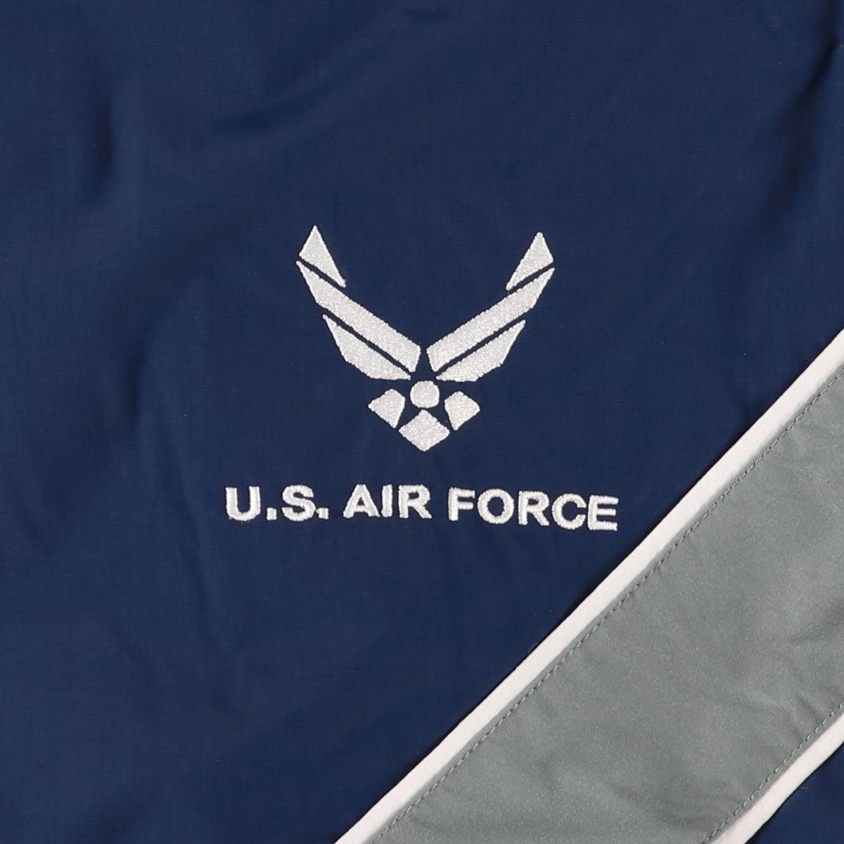 U.S. AIR FORCE SKILCRAFT ナイロンジャケット M 古着 00年代 米軍実品 U.S.AIR FORCE SKILCRAFT PTU