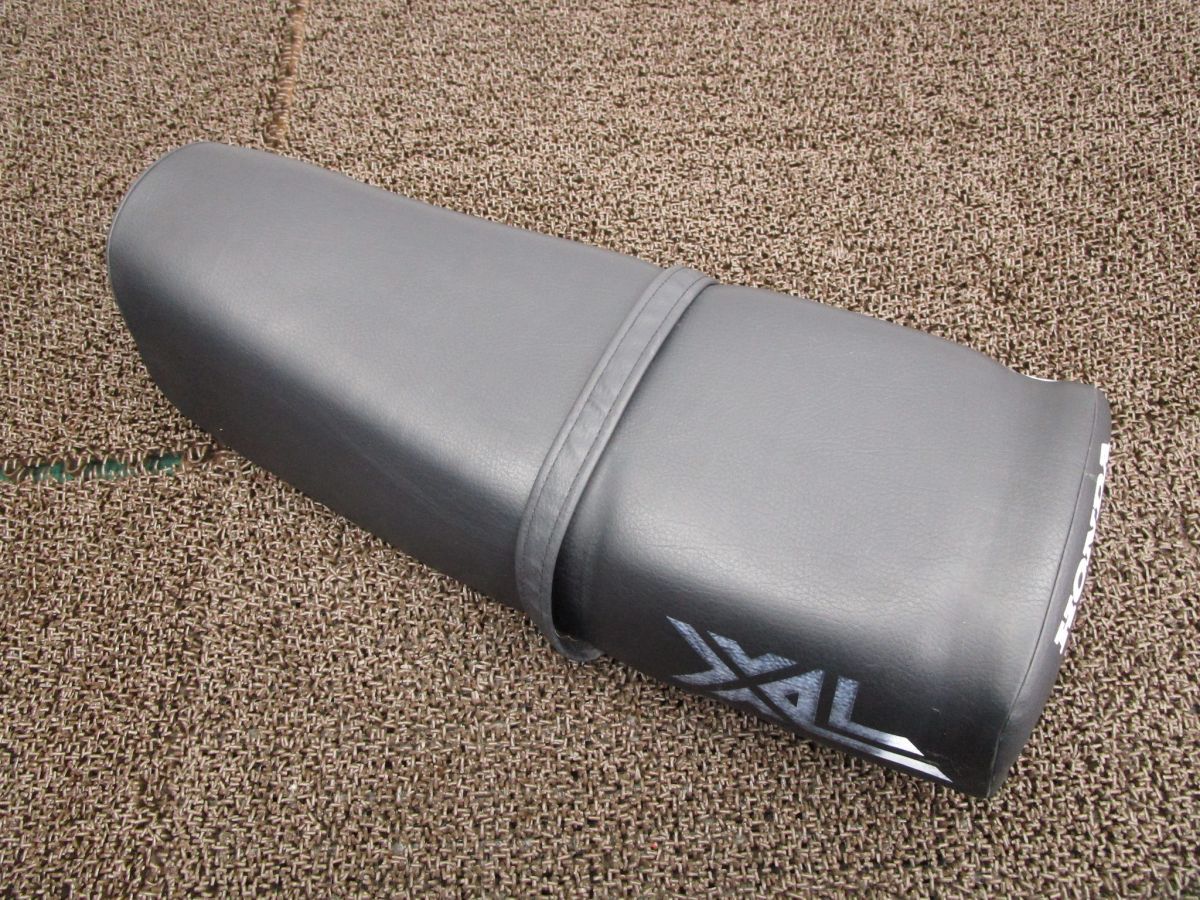 XL200R シート □A6095 MD06 ホンダ MD06E キャブ車