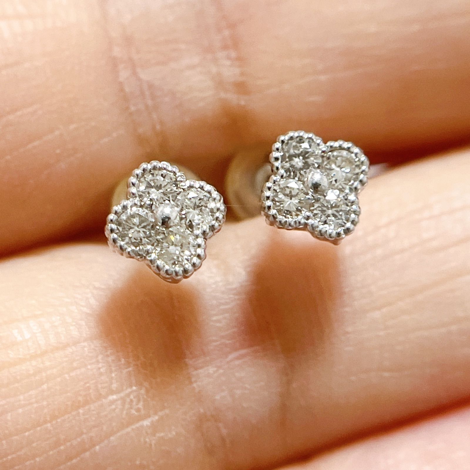 K18WG ダイヤモンド 花型 ピアス 0.30ct ダイヤモンドピアス 天然 