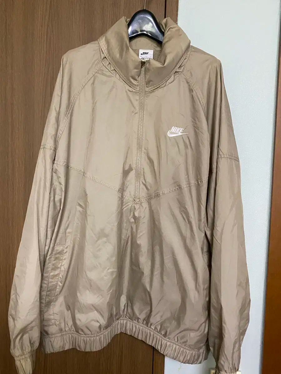 Nike(ナイキ） ハーフジップ フード アノラック ウインドブレーカー 110 サイズ
