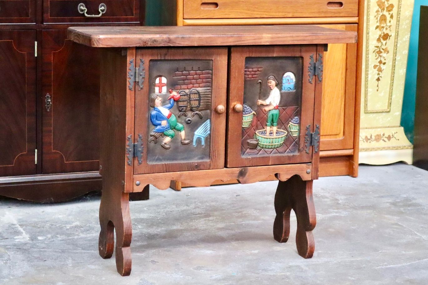 GMIK454 スペイン家具 キャビネット ラック サイドボード 収納棚 飾り台 花台 木製 無垢材 木彫り ハンドペイント クラシック レトロ