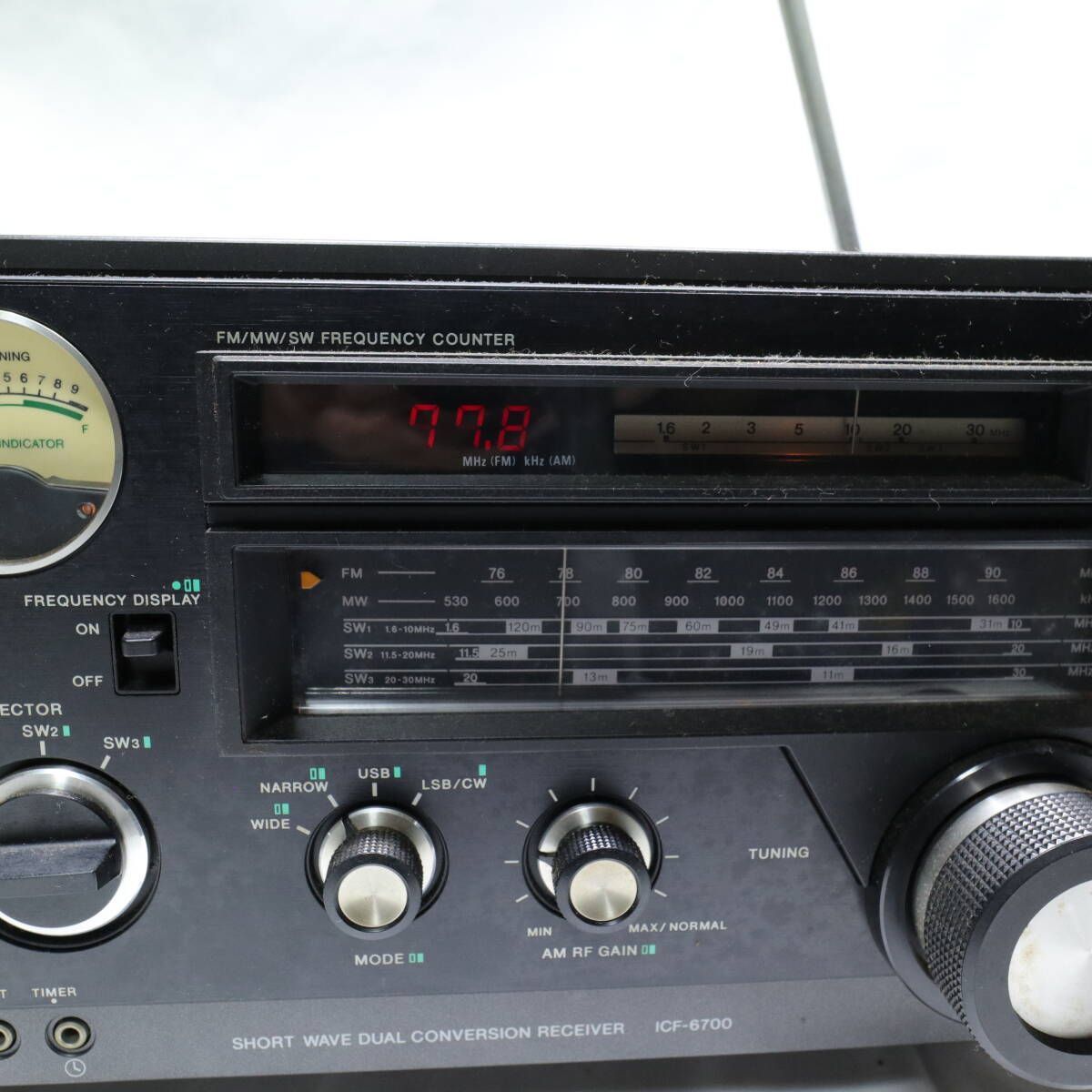 修理・部品取りに！70年代の音響技術が詰まったレトロラジカセ