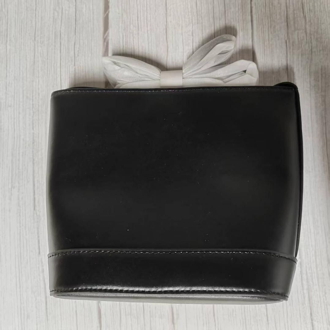 のあ 新品未使用！Celine トリオンフ　スモールバケット 楽天市場】【P5倍】セリーヌ／CELINE 