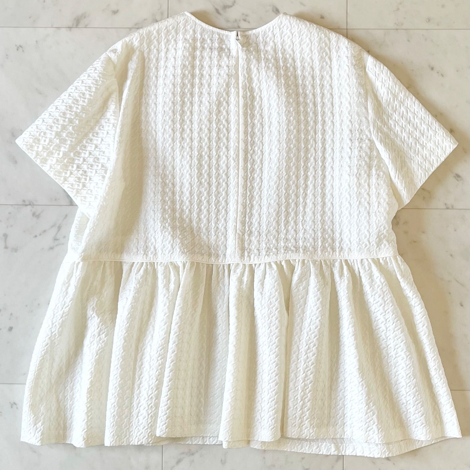 トップス レディース