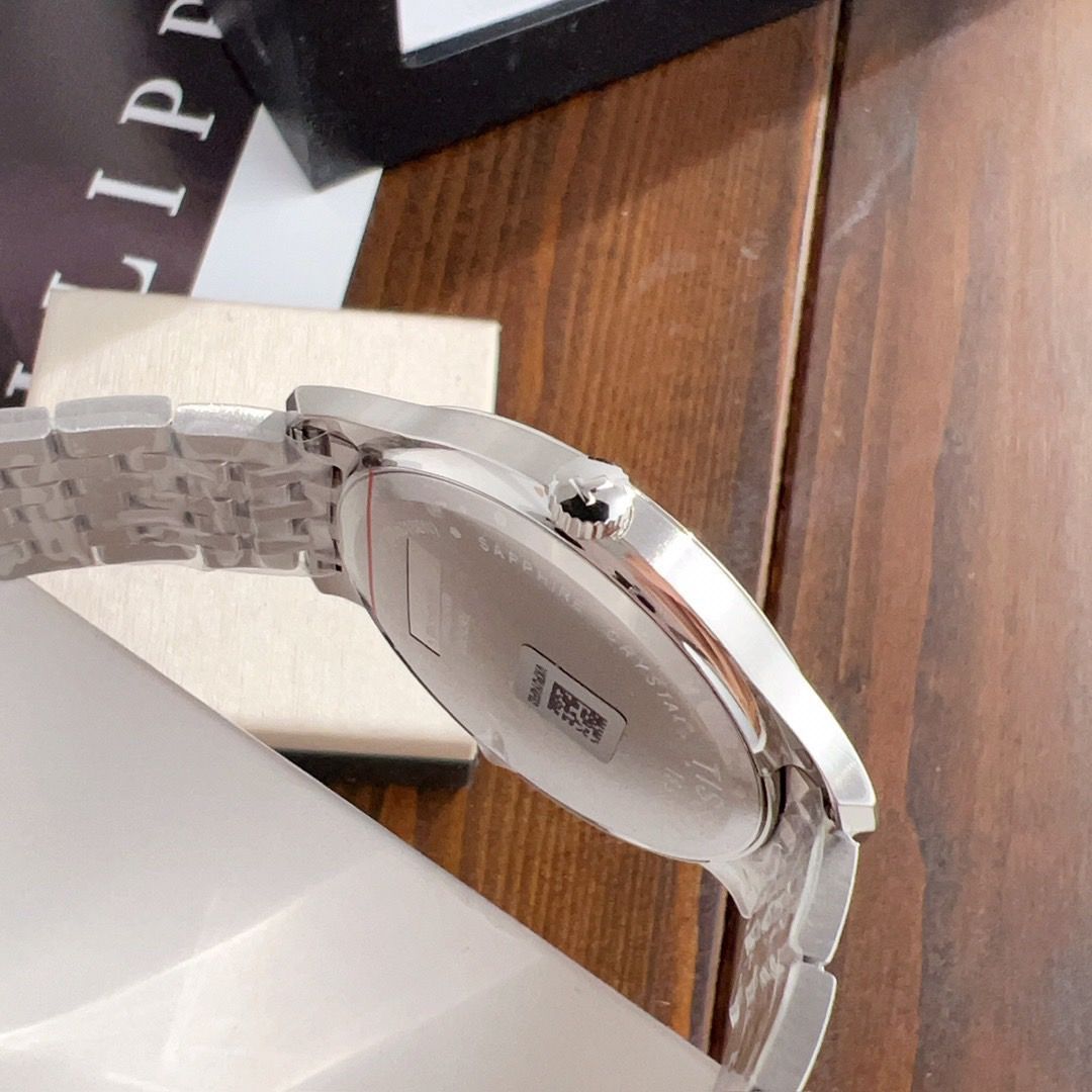 TISSOT ティソ　クォーツ　サファイアクリスタル TISSOT ティソ T097407 SAPPHIRE CRYSTAL T-クラシック