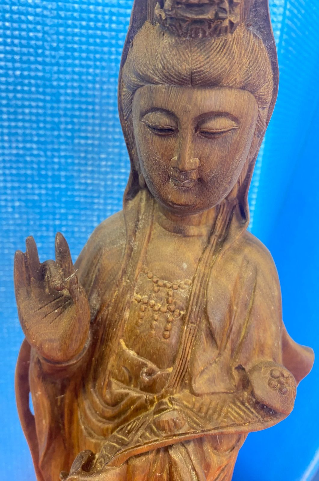 精巧な彫刻如意持て観音様　宝石の木（緑檀）彫刻　一刀彫り　仏像　木彫り 精巧な彫刻如意持て観音様 宝石の木（緑檀）彫刻 一刀彫り 仏像