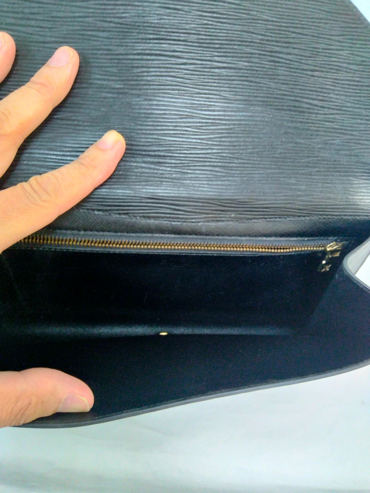 LOUIS VUITTON ルイ ヴィトン エピ アールデコ セカンドバッグ