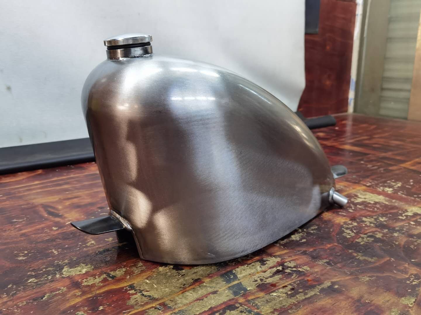 T-11 7L ナロー ハーレー 汎用品 スポーツスタータンク