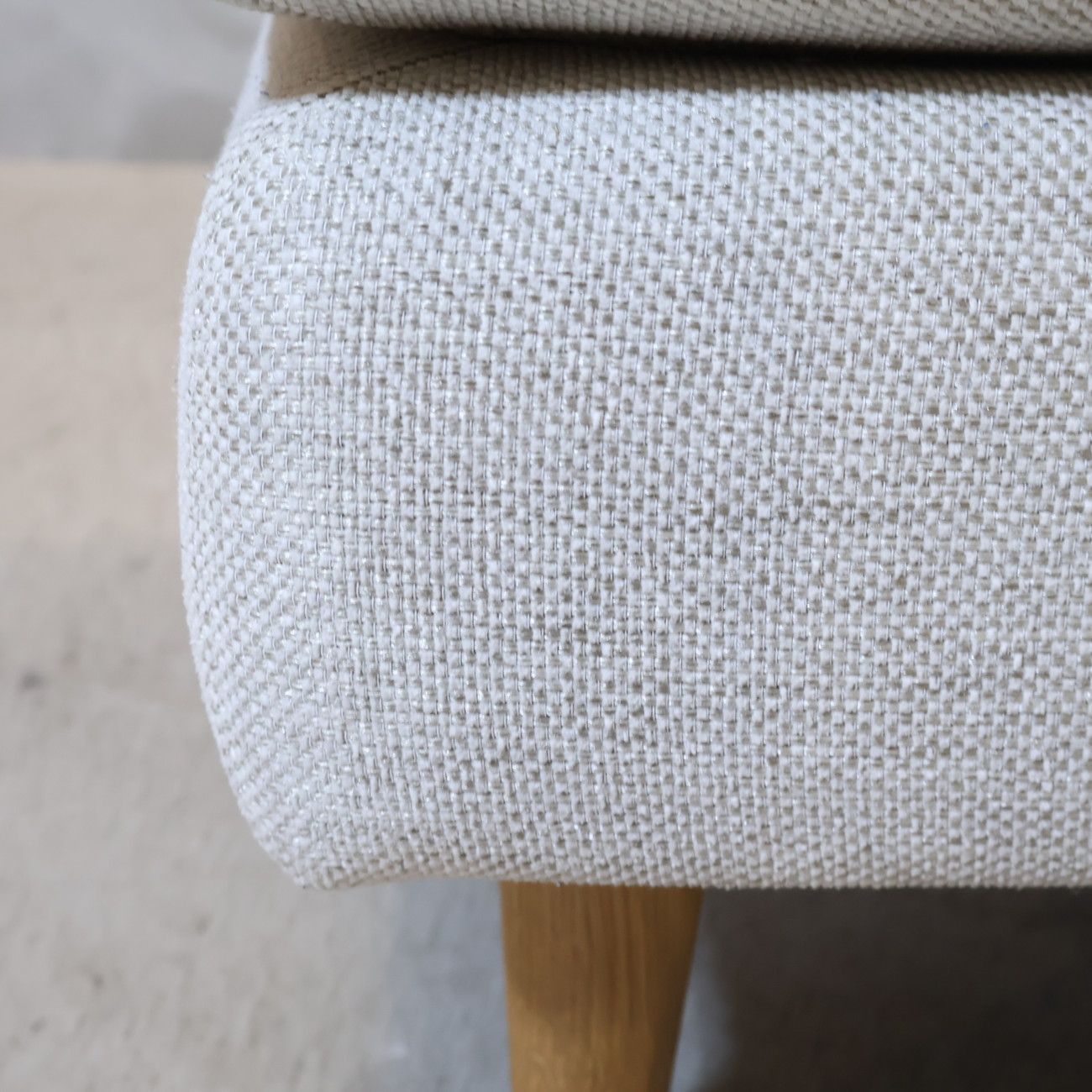 unico ウニコRAUFA ラウファ オットマン スツール シンプル