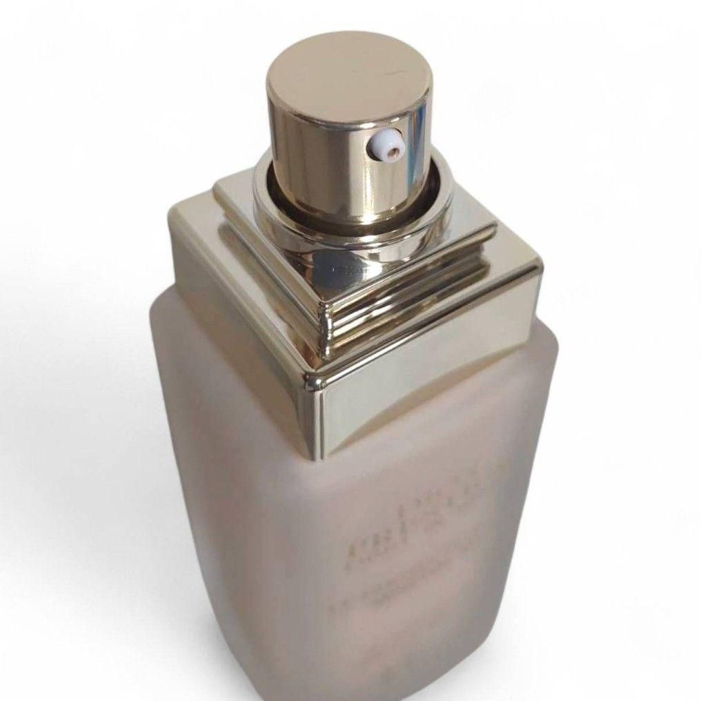 ほぼ未使用 Dior ホワイト ル プロテクターUVミネラルBB 00 30ml Dior