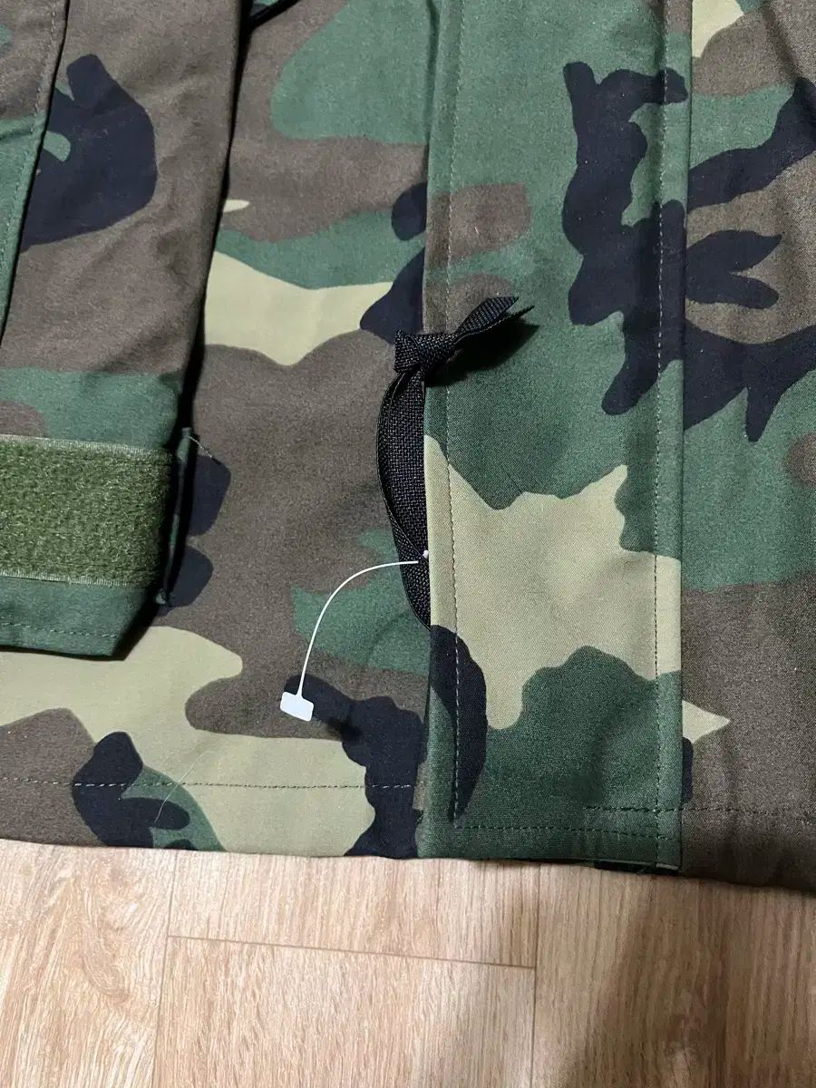 ミリタリー ウッドランド ゴアテックス M-R タグない