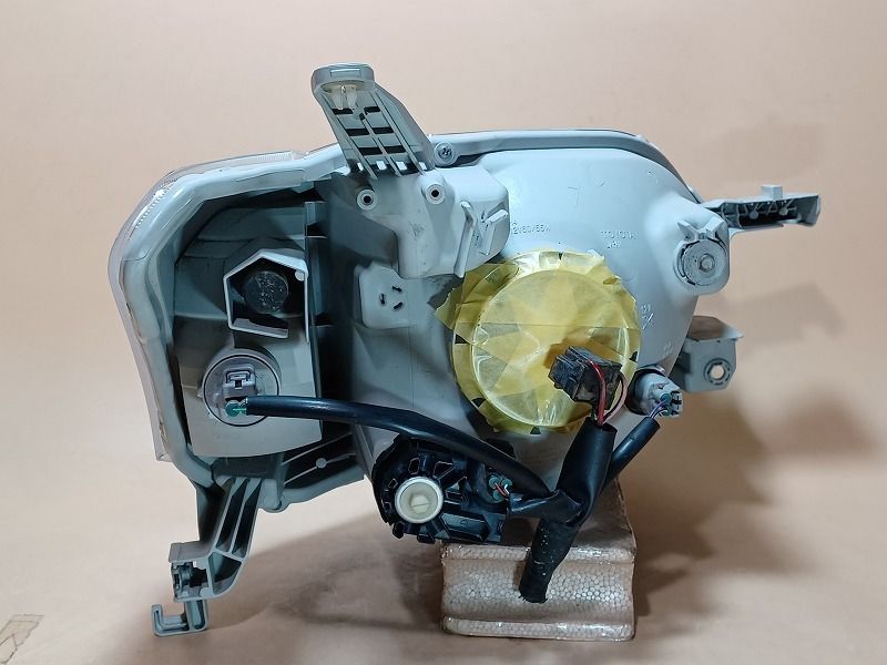 コーティング済 プロボックス 割引 NCP165V 左ヘッドランプ・ヘッド