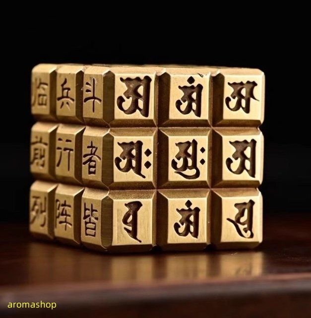 日光彫　軽井沢彫　小箪笥　引き出し　3段　伝統工芸　和家具　牡丹　菊　椿　水仙 未使用 日光彫 軽井沢彫 小箪笥 引き出し 3段 伝統工芸 希少