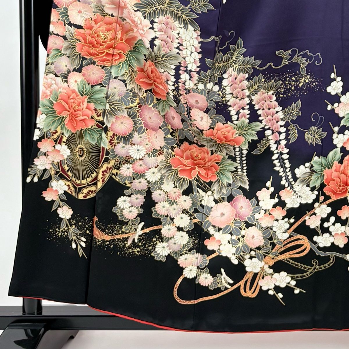 振袖 秀品 糸巻き 草花 金糸 金彩 紺色 袷 159cm 62.5cm S 正絹 【中古 